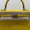 Hermès Kelly 25 Sellier second hand del 2022 stampa U in pelle Epsom colore yellow ( giallo )