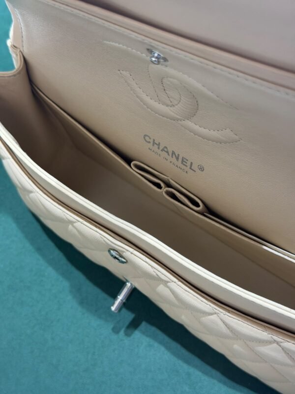 Chanel Classic Double Flap Bag Medium beige
