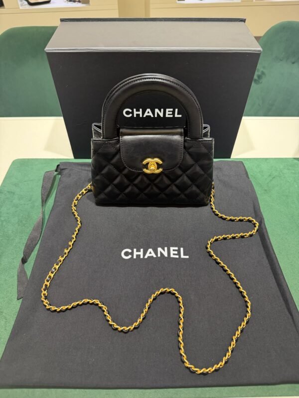 Chanel Mini Kelly ( mini shopping bag ) nera del 2023 hardware dorato condizioni ottime passaporto digitale con scatola dustbag e certificato entrupy