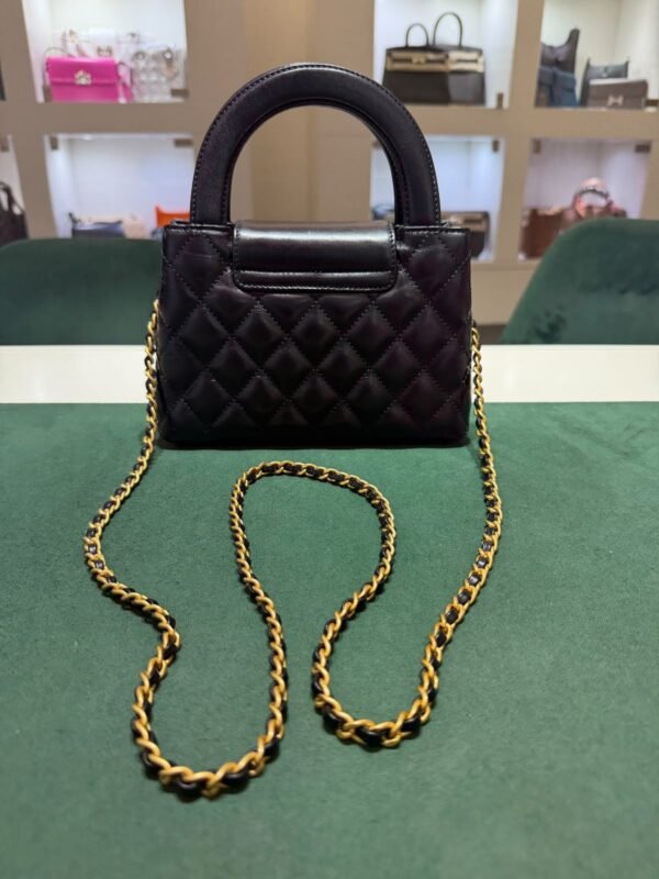 Chanel Mini Kelly ( mini shopping bag ) nera del 2023 hardware dorato condizioni ottime passaporto digitale con scatola dustbag e certificato entrupy