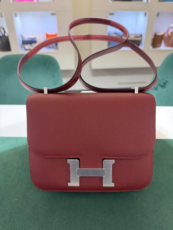 HERMÈS CONSTANCE III MINI MIRO 18 – VEAU EPSOM BORDEAUX – HARDWARE PALLADIO – 2026 full set con scontrino e scatola Hermès.