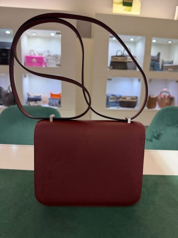 HERMÈS CONSTANCE III MINI MIRO 18 – VEAU EPSOM BORDEAUX – HARDWARE PALLADIO – 2026 full set con scontrino e scatola Hermès.