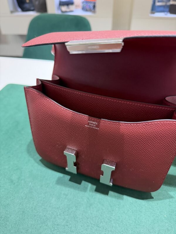HERMÈS CONSTANCE III MINI MIRO 18 – VEAU EPSOM BORDEAUX – HARDWARE PALLADIO – 2026 full set con scontrino e scatola Hermès.