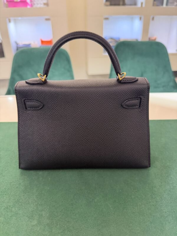 WhatsApp Image 2026-10-24 at 11.24.30 (1) Hermès mini Kelly Sellier epsom color Noir ( nero ) NUOVA 2026 seriale G