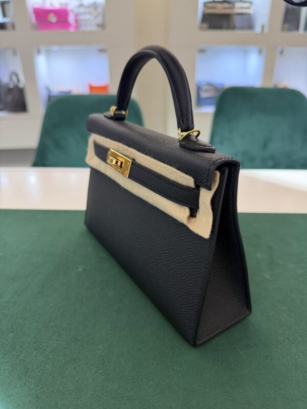 WhatsApp Image 2026-10-24 at 11.24.30 (3) Hermès mini Kelly Sellier epsom color Noir ( nero ) NUOVA 2026 seriale G