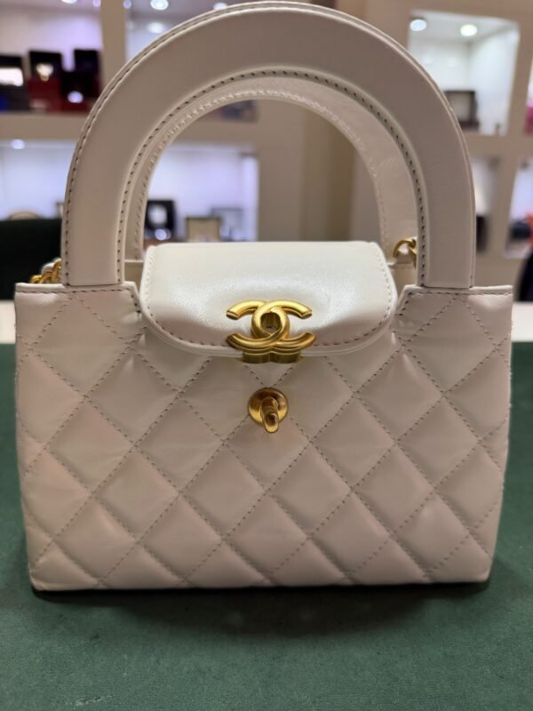 CHANEL Mini Kelly ( Mini Shopping Bag Kelly ) colore bianco panna Pelle di Vitello Hardware Oro del 2023