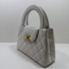 CHANEL Mini Kelly ( Mini Shopping Bag Kelly ) colore bianco panna Pelle di Vitello Hardware Oro del 2023