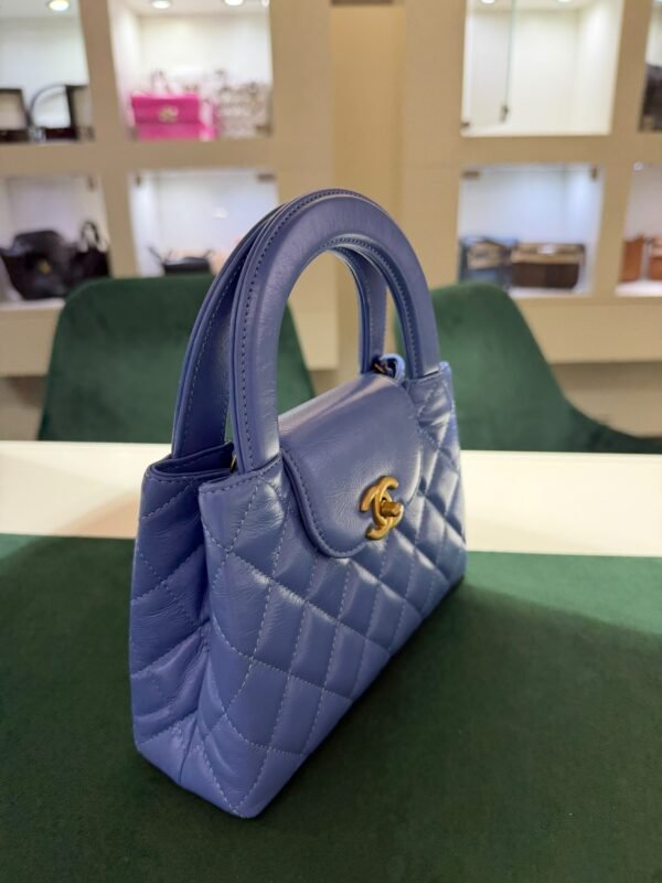 CHANEL Mini Kelly ( Mini Shopping Bag Kelly ) colore blu Pelle di Vitello Hardware Oro del 2024 Full Set