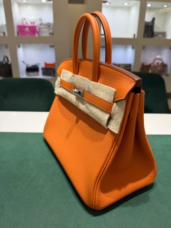 Herm&egrave;s Birkin 25 retourne veau togo colore Orange( arancio ) stampa G NUOVA 2026 hardware Palladio full set con scontrino ufficiale Herm&egrave;s
